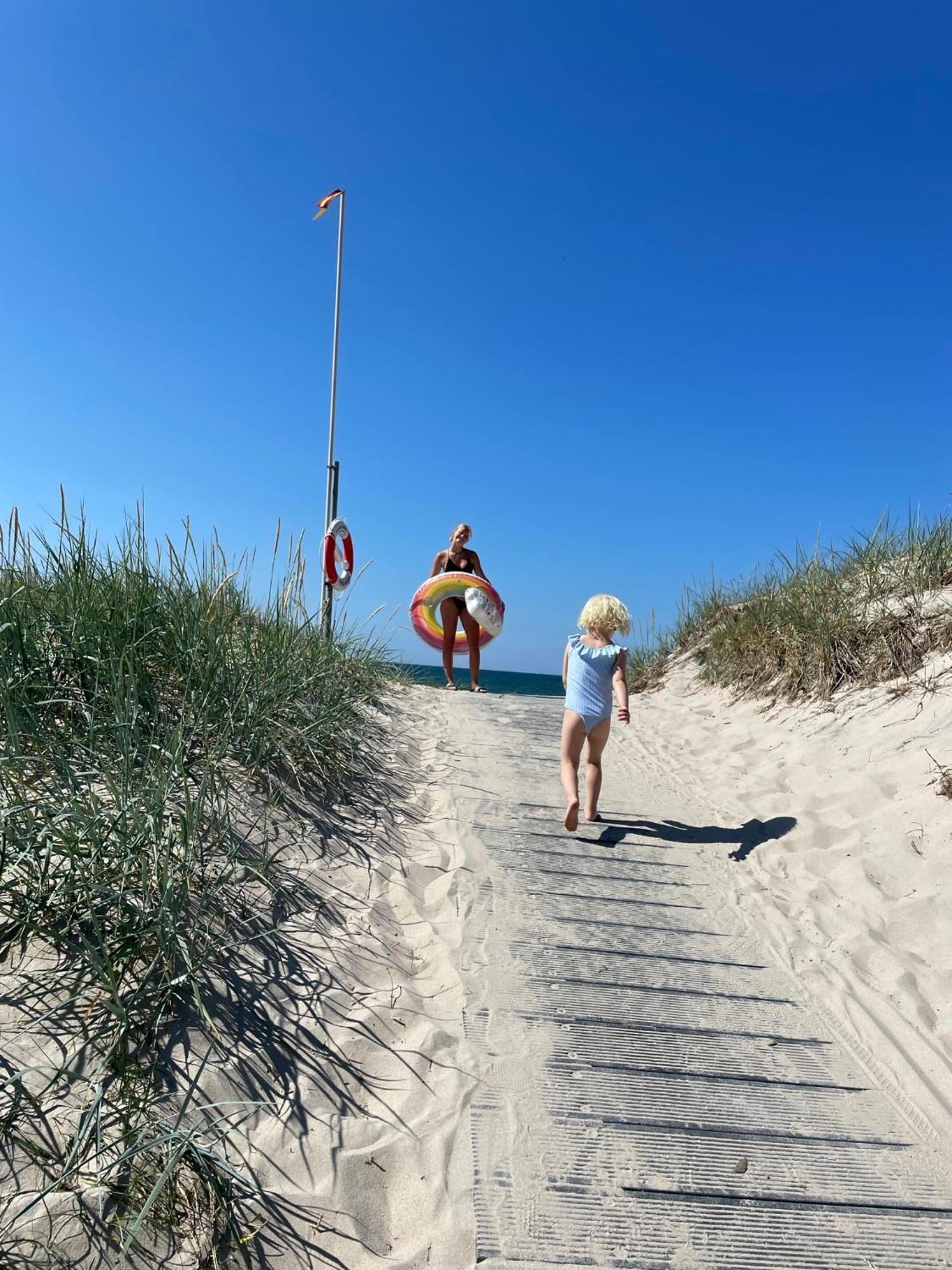 Nice Child-Friendly House 200M From Beautiful Beach, Farhult Exteriör bild